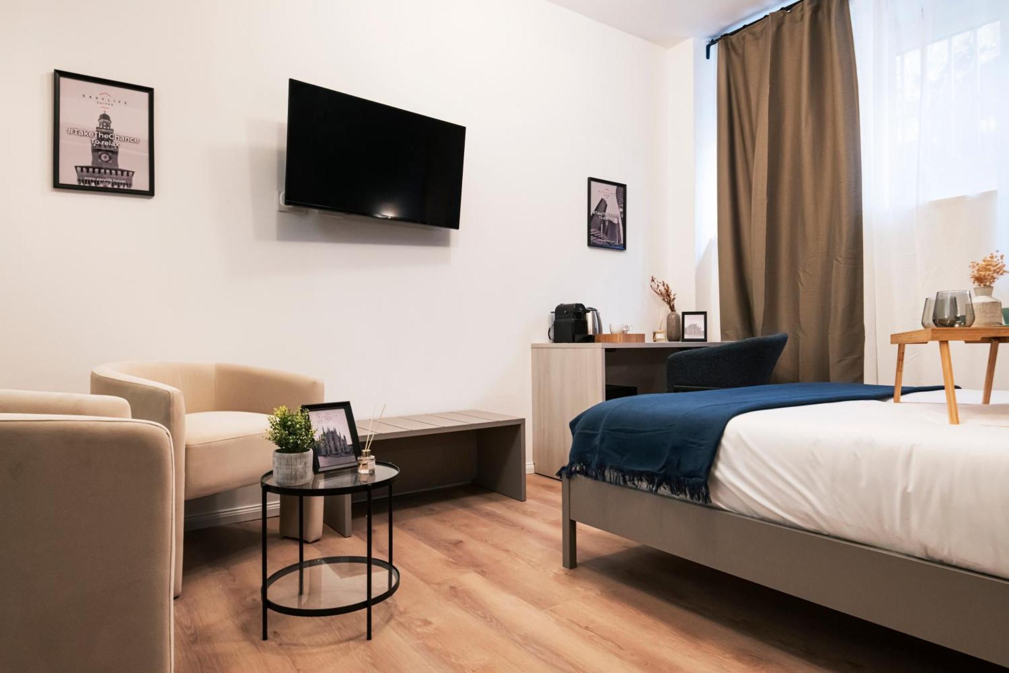 Easylife - In Milaan