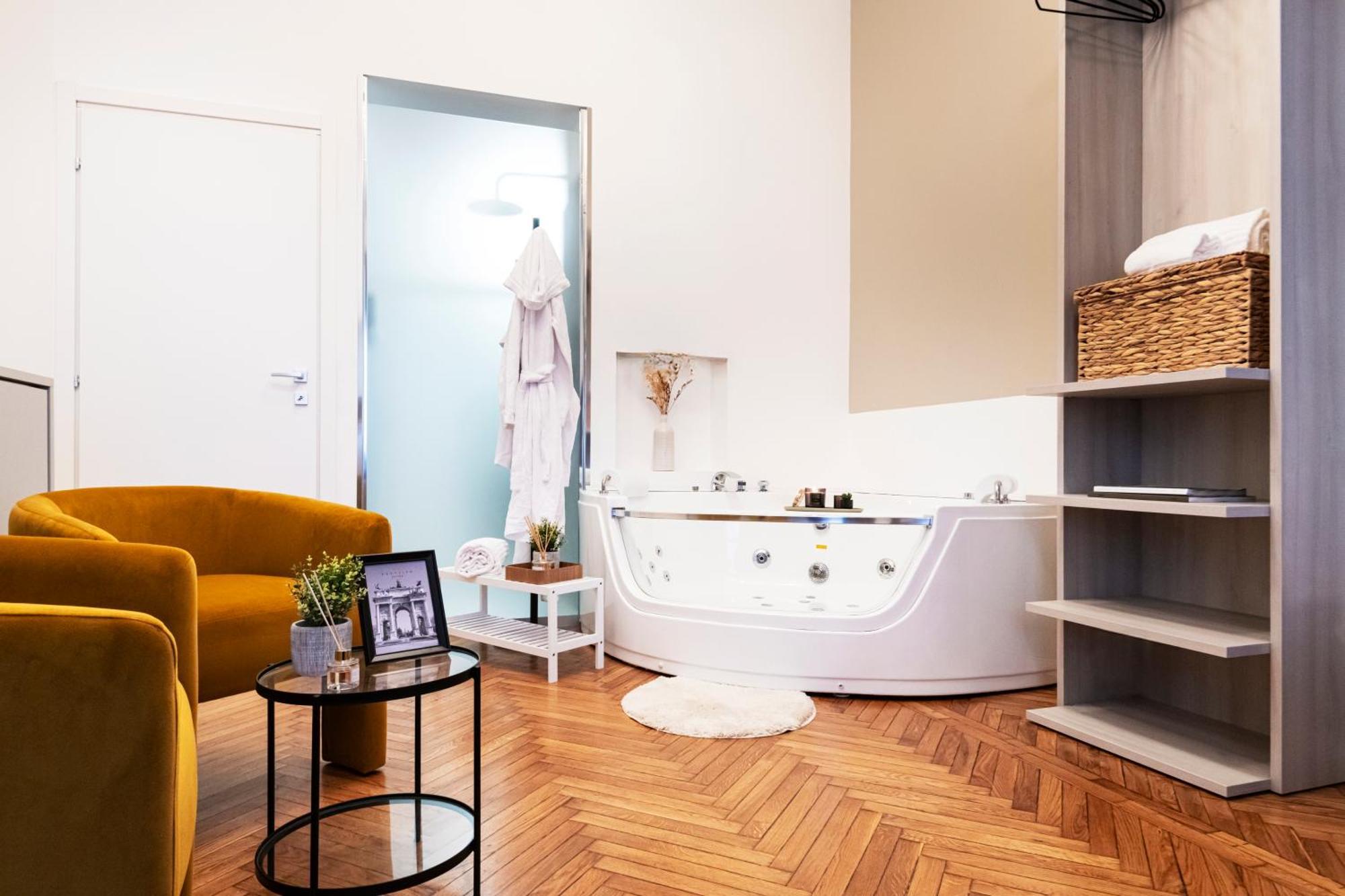 Easylife - In Milaan